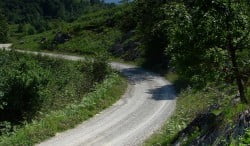 Natječaj za provedbu podmjere 7.2. »Ulaganja u izradu, poboljšanje ili proširenje svih vrsta male infrastrukture, uključujući ulaganja u obnovljive izvore energije i uštedu energije« – provedba tipa operacije 7.2.2. »Ulaganja u građenje nerazvrstanih cesta«